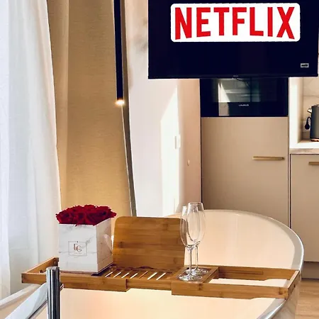 Appartamento Leonardo Wuerzburg I Freistehende Badwanne Esterno foto
